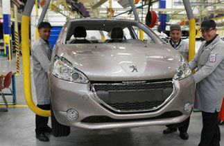 PSA Peugeot Citroën augmente ses effectifs à Valenciennes