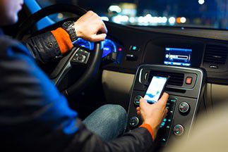 Mobivia Groupe innove pour une voiture toujours plus connectée grâce à sa filiale Eliocity.
