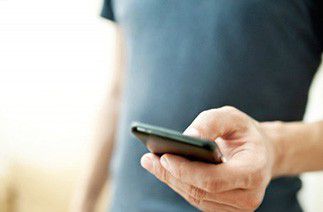 Critizr lève plus de 2 millions d’euros pour continuer à grandir et développer son application.