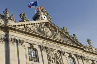 Le fonctionnaire en questions