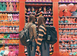 Noël arrive accompagné de ces jobs d'hiver : c'est le moment de postuler