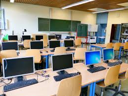 Nouvelles formations dans l’informatique, la mode et le journalisme à Lille !