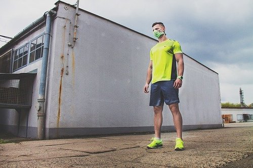 Decathlon développe un masque conçu pour le sport