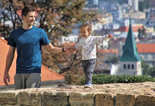 Recrutement d'aides à domicile et gardes d'enfants à Bondues !