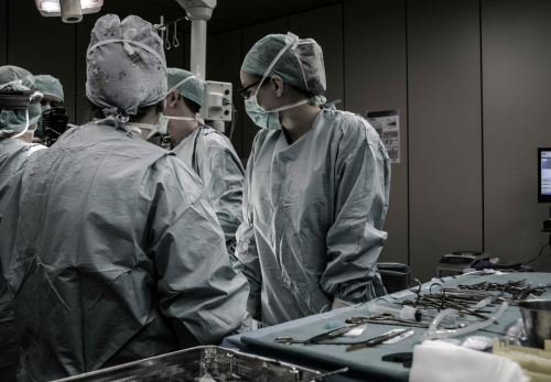Adecco Medical recrute 731 professionnels de santé dans les Hauts-de-France